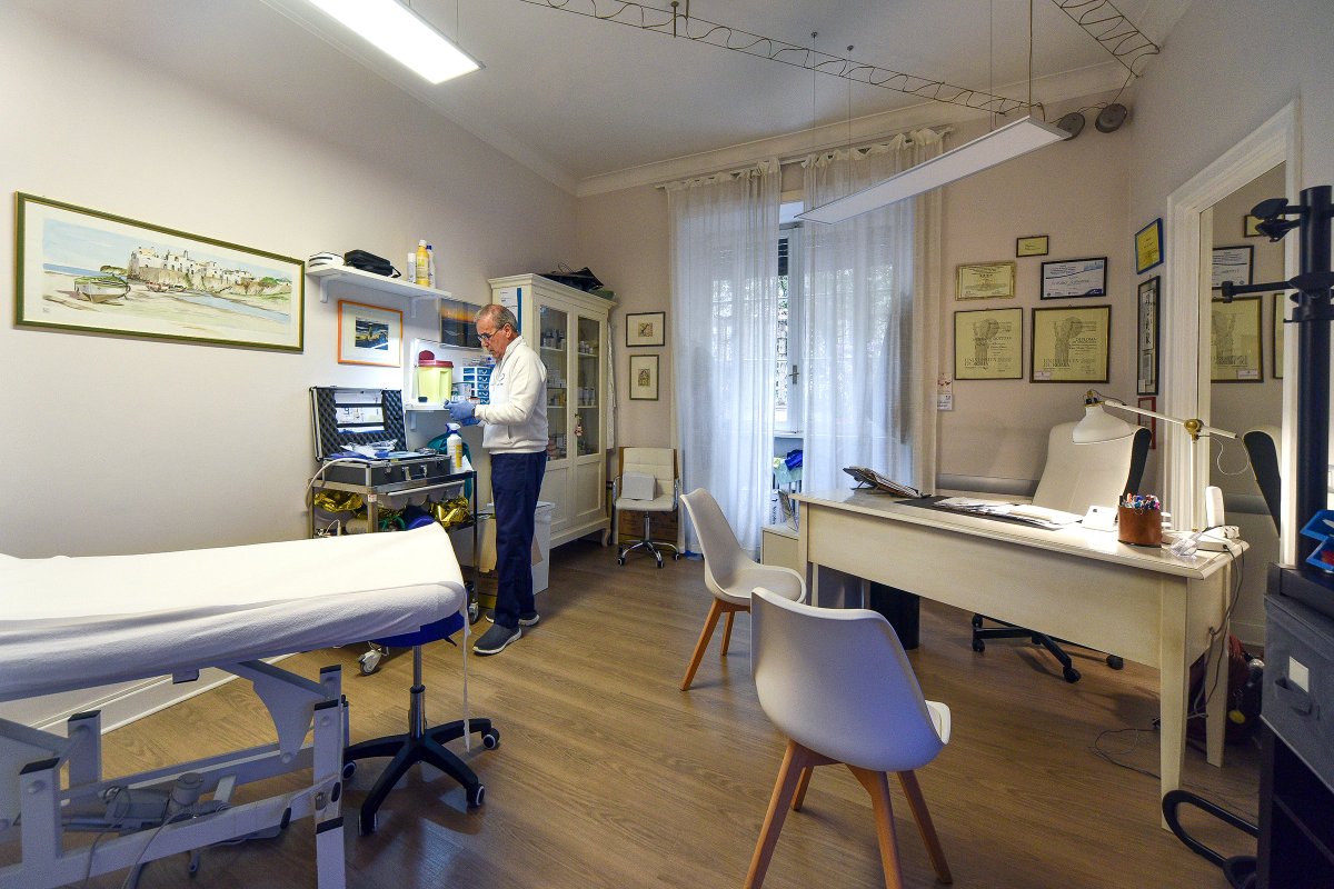 DottVitalone's tweet photo. 📷 A studio, pronto per una nuova giornata.

PER INFO E APPUNTAMENTI
Dott. Vittorio Vitalone
Specialista in Anestesia e Rianimazione
Terapia del dolore, #Agopuntura e #Ozonoterapia
Via Monte delle Gioie 13 (RM)
(Studio Anthos Medical)
Mob. 333 3175041
https://t.co/AaRRYtvUGT https://t.co/HARH04Yyy3