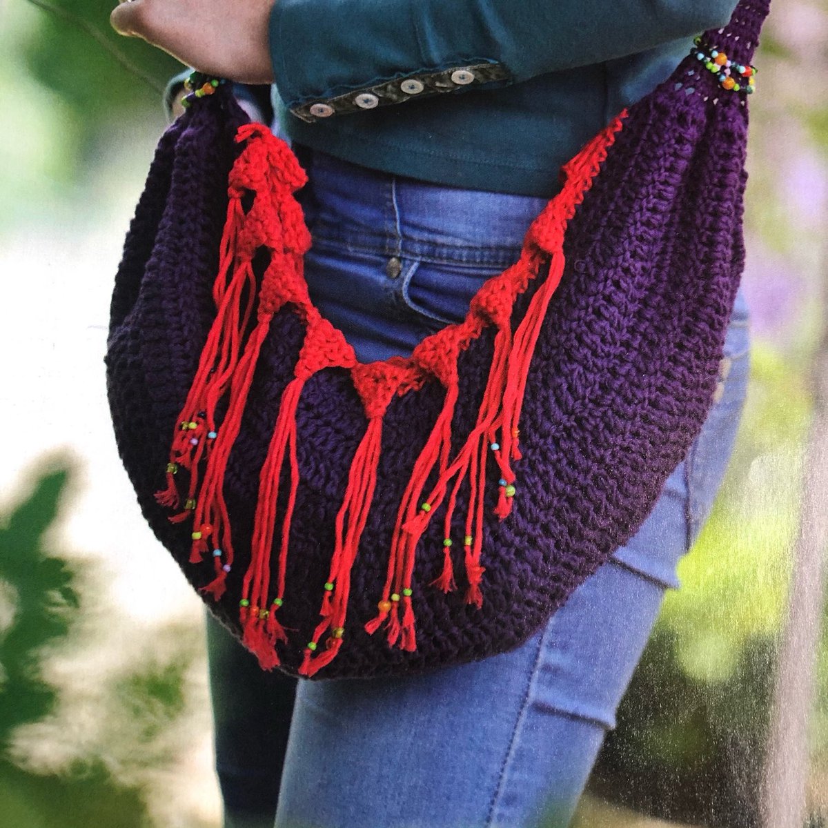 DDCrochetDesign's tweet image. Crochet Banana Shaped Boho Bag Pattern  #banana #crescent #bohobag #crochetpattern #crochet #MHHSBD #shopindie #elevenseshour #craftbizparty #crochetbag #yarn #hippychic #festivalbag etsy.me/3AvyX7C
