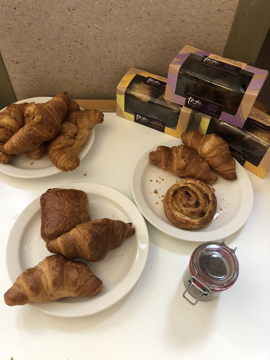 Crue James tweet media