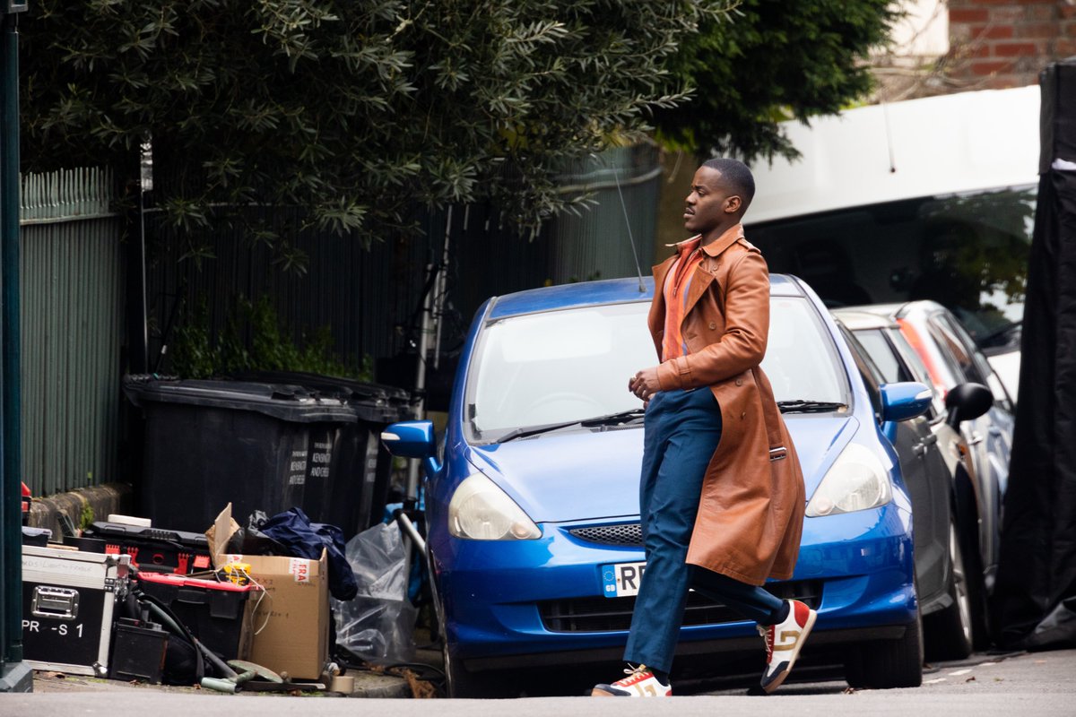 TomWrenPhoto's tweet photo. Ncuti Gatwa on set in Bristol for the filming of the new Dr Who series @SWNS 

#DrWho #DWSR #NcutiGatwa https://t.co/SONQsMZdLR
