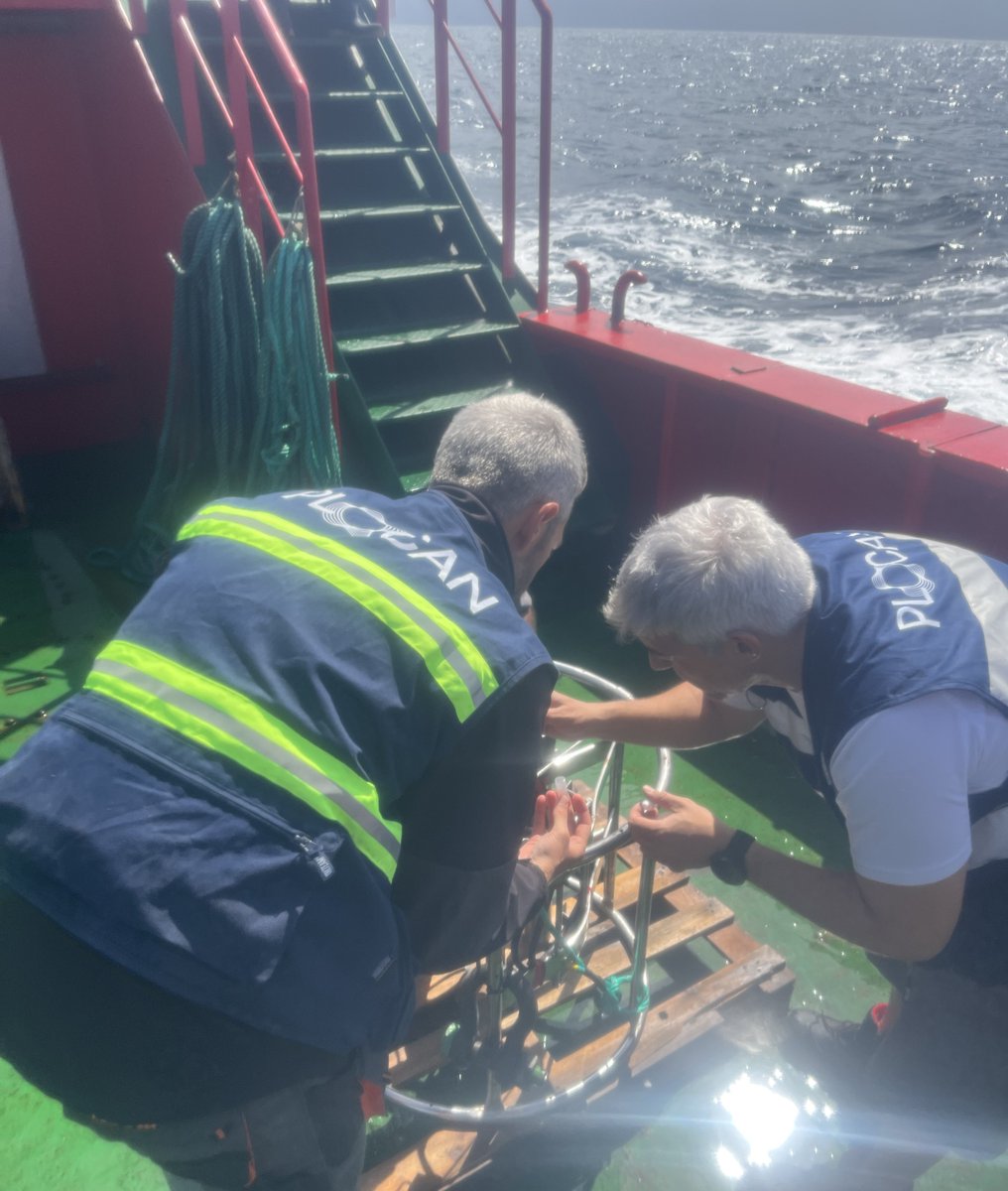 plocan's tweet photo. Cuando el mar nos lo permite, no dudamos en ⛵... ¡nueva campaña oceanográfica en nuestro Banco de Ensayos!

✅ Su objetivo es la caracterización físico- química estacional en la zona de ensayos de #PLOCAN. 

🤝 Colabora el grupo de investigación #TGBA de la
@ULPGC.

#ICTSNews https://t.co/L3hGmT3S7p
