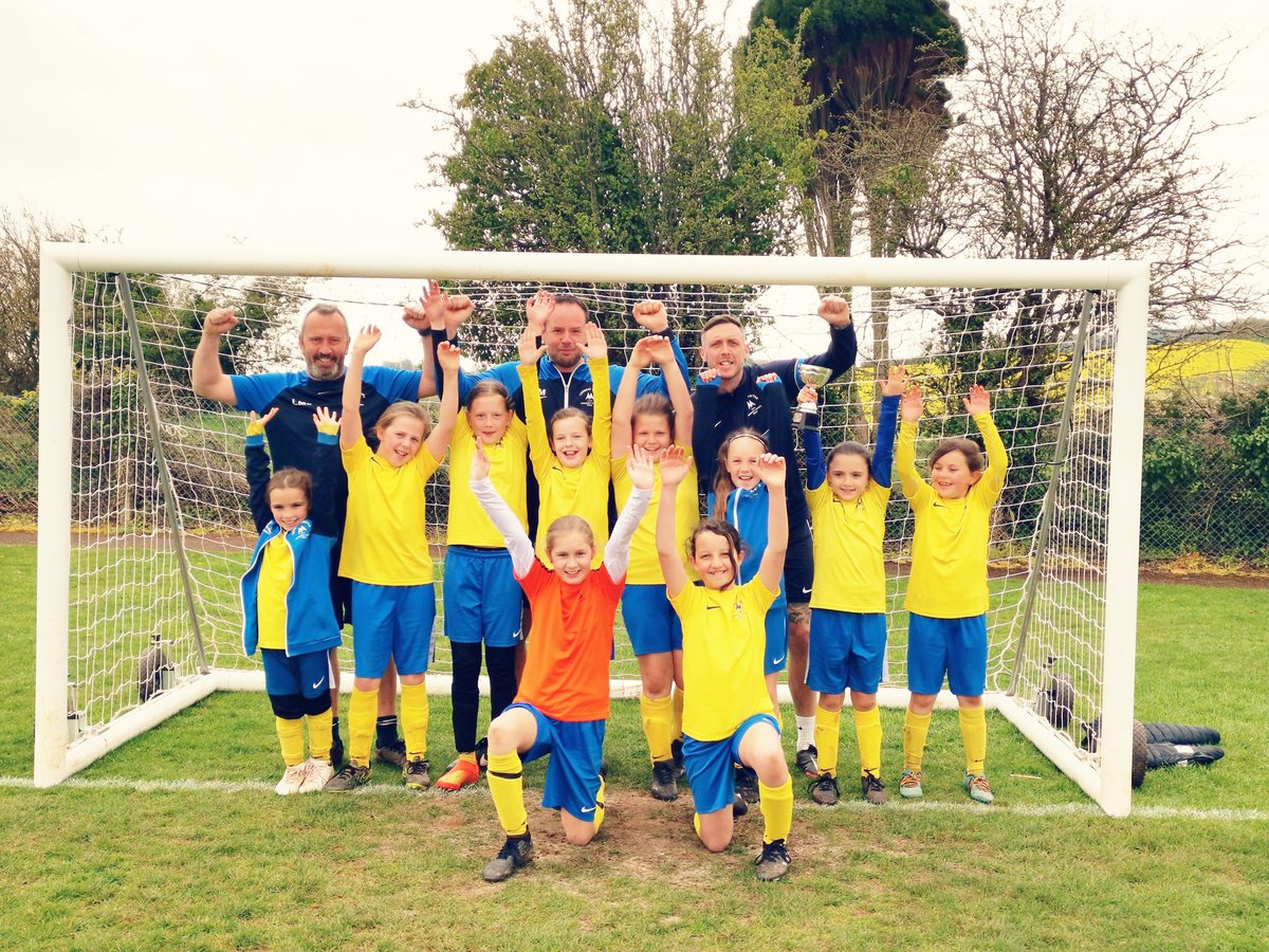Mjsummer's tweet photo. @alessiarusso7 @_esmemorgan @toniduggan @ellatoone99 @frankirby @MayaLeTissier @laurenjamess22 @stephhoughton2 @GeorgiaStanway @AlexGreenwood @maryearps027 @LucyBronze @bmeado9 Torquay Utd girlsunder 10s play their first league cup final on Sunday. Please can you wish them luck! https://t.co/MuGS4pmVmM