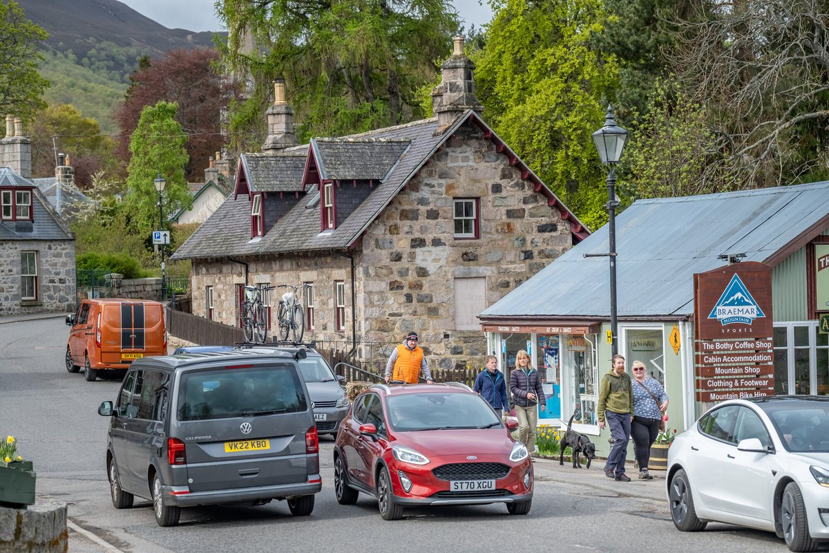 Help us transform how people get around the Cairngorms National Park! Attend one of our upcoming drop-in events in Braemar or Ballater to share your views on initial ideas to develop active and public transport in Upper Deeside: cairngorms2030.commonplace.is/en-GB/news/upp…

📸 | Liam Anderstrem