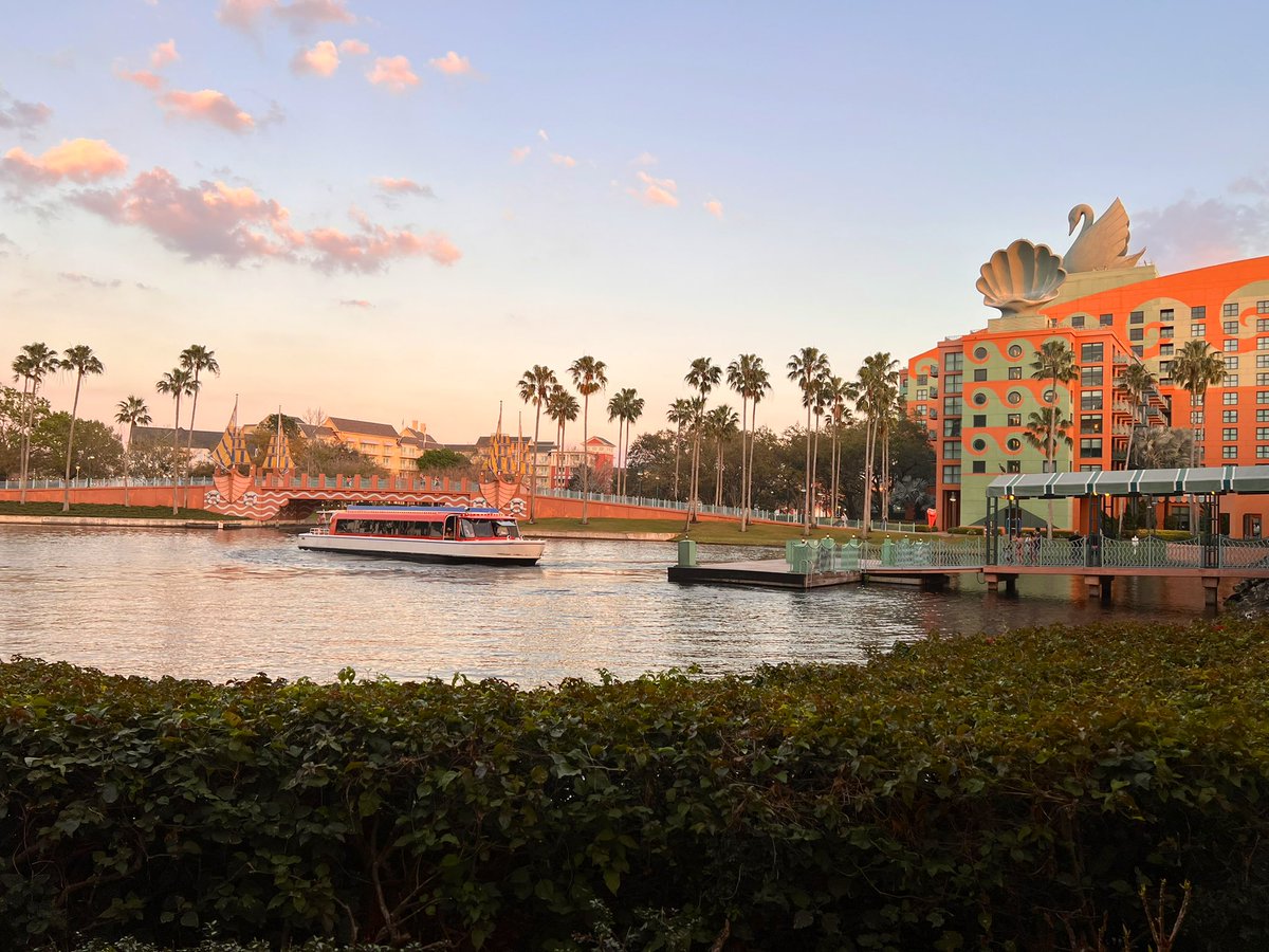 Bucation's tweet photo. happy #waltdisneyworldwednesday friends from @swandolphin 🌅✨
where @WaltDisneyWorld is the Swan & Dolphin water taxi taking you today? EPCOT or Disney’s Hollywood Studios ↔️ #bucation #WaltDisneyWorld #Disney100 #swandolphin #visitorlando https://t.co/2BgxTZoICi