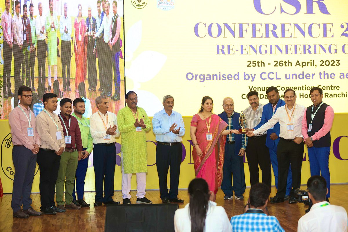 CCLRanchi's tweet photo. CCL wins the best stall award at the CSR Conference 2023. 

#TeamCCL and @mahanadicoal shared first place in the best stall category. Winners of the Brainstorming sessions were also recognised at the event.
Congratulations to everyone who won. https://t.co/VUwFrohhth