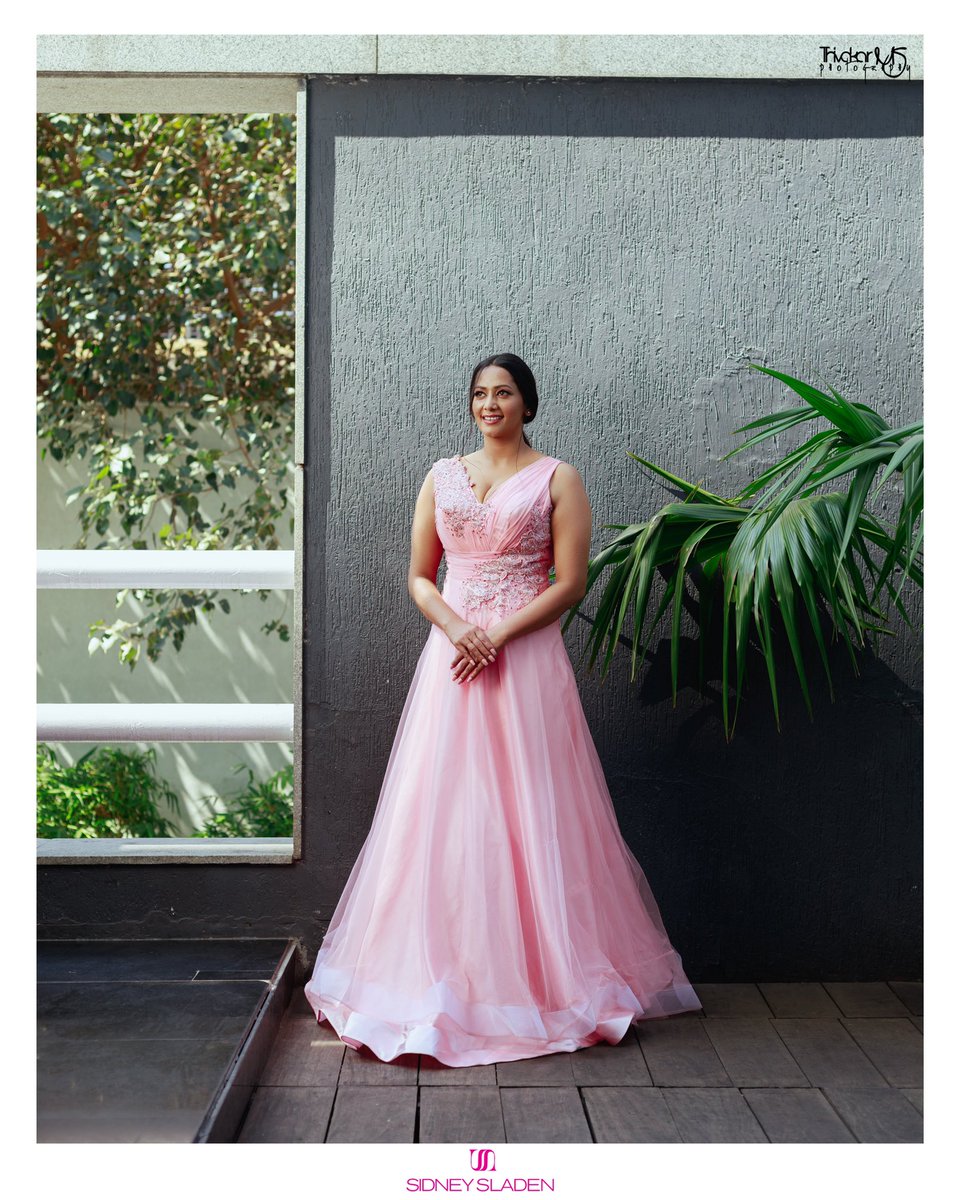 SanjanaSingh_'s tweet photo. Forever by @sidneysladenofficial #sidneysladen @sidneysladen
Photography @thivakar.photo
Mua @pinkylohar
Location @theparkchennai
BTS assistant @arthika_rajendran
Brand partner @socialedge https://t.co/MY6vCVK5Wu