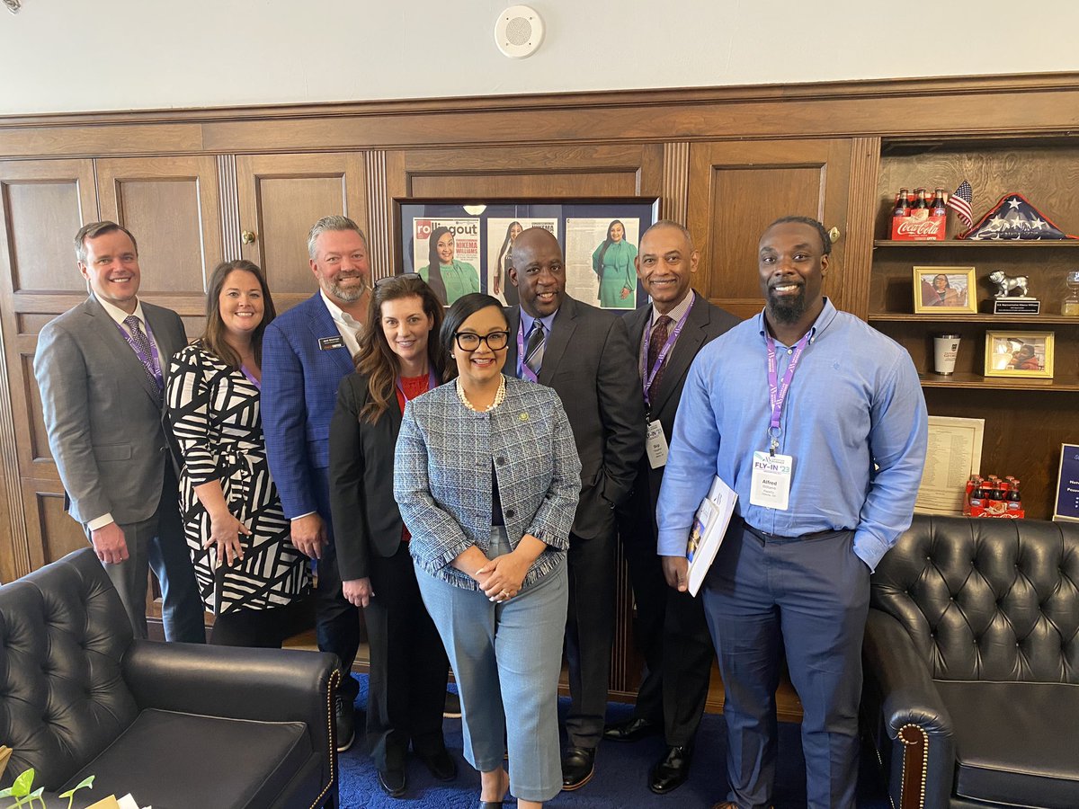 GABeverage's tweet photo. Great visit with @RepNikema today in DC. America’s beverage leaders are bringing more choices with #lesssugar #deliveringchoices
#abaflyin2023 https://t.co/QEEaFnJHcE