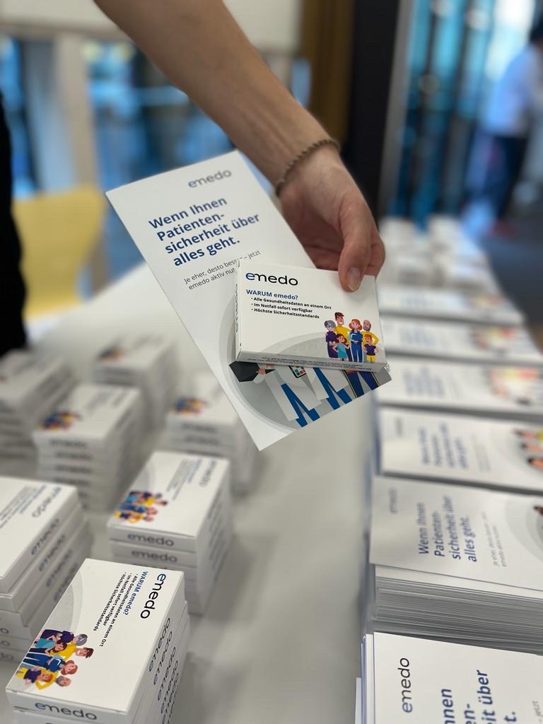 Sie haben Fragen zum emedo? Nächsten Mittwoch, am 3.5. ist unser emedo Team im Spital Zofingen🏥. Wir sind den ganzen Tag da um Fragen rund um emedo zu beantworten und natürlich auch direkt eines zu eröffnen.👏Wir freuen uns auf Sie!🤩