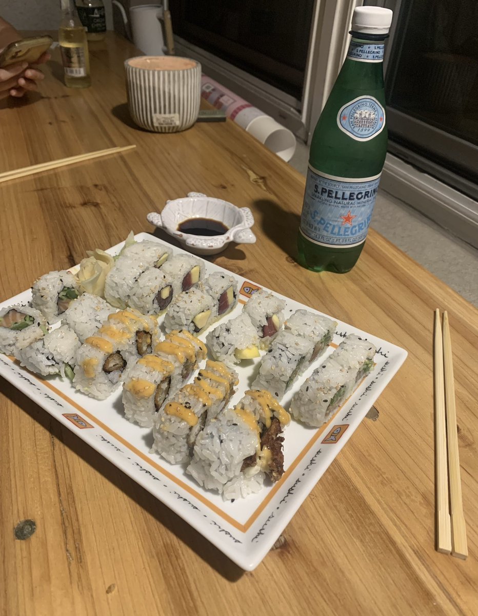 Gm legends ☀️ 

Do you like sushi? 🍣
