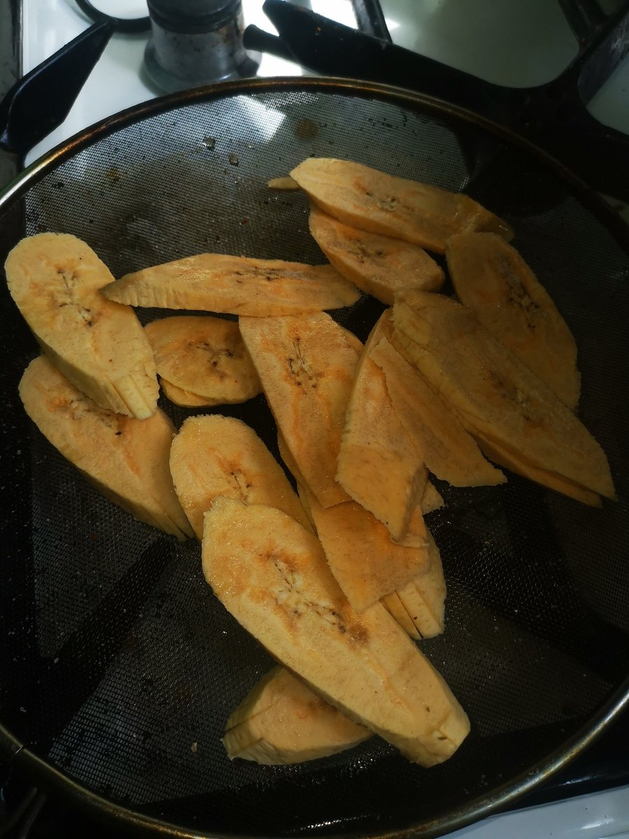 Mxstr76ArmyMom's tweet photo. Snack time with Z. #CookingMakesMeHappy #Food #CookingWithMx #LifeWithZ https://t.co/V87FKe8ppV