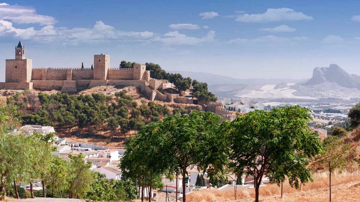 JaviMunoz_01's tweet photo. Lo de ser malagueño es una suerte inexplicable, está clarísimo. 😍 ¡Feliz día de la Provincia de Málaga! 💙🤍 https://t.co/KCTaRlINUS