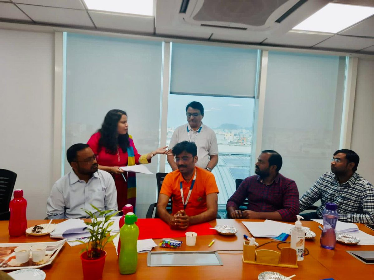 ProVigilIndia1's tweet photo. We organized an emotional intelligence workshop for our employees in India, covering empathy, emotional regulation, and effective communication with practical exercises to enhance their skills.
#EmployeeDevelopment #EmotionalIntelligence #PositiveWorkEnvironments #ProVigil https://t.co/IR568JNQTH