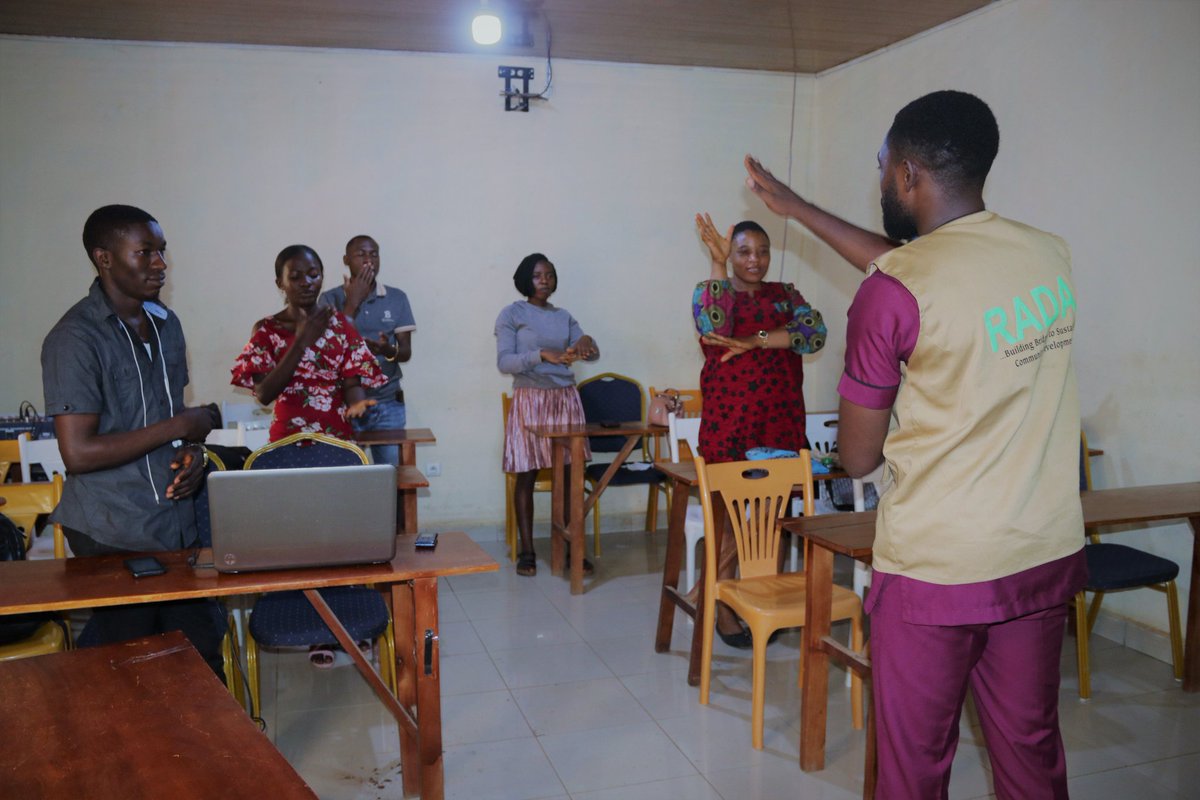 Recdefcameroon's tweet photo. In RADA, we strive to be inclusive at every level. The CVPs had a session on inclusion and we're learning the sign language greetings and alphabet. This will go a long way to ease their communication with persons with hearing impairment.
#inclusion
#PromotingInclusion
#CVP https://t.co/2weNXo8CLC