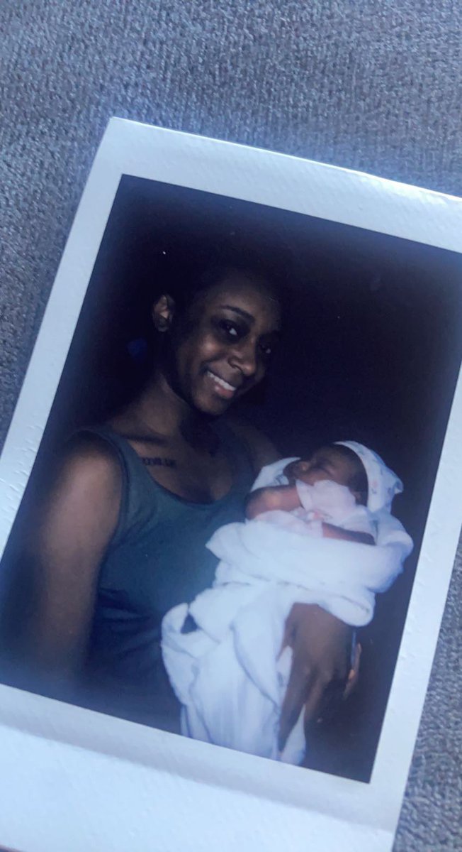 _davisha's tweet photo. Ms. Zhuri Sanai’ my sweet butterfly who would of thought on your first birthday you would be in heaven spreading those beautiful wings 😭 I love you baby girl and will never forget you … Also keep an eye on your mommy and brother they need you the most ! 💕🦋💕🦋💕🦋💕🦋 https://t.co/rQZJUicFjv