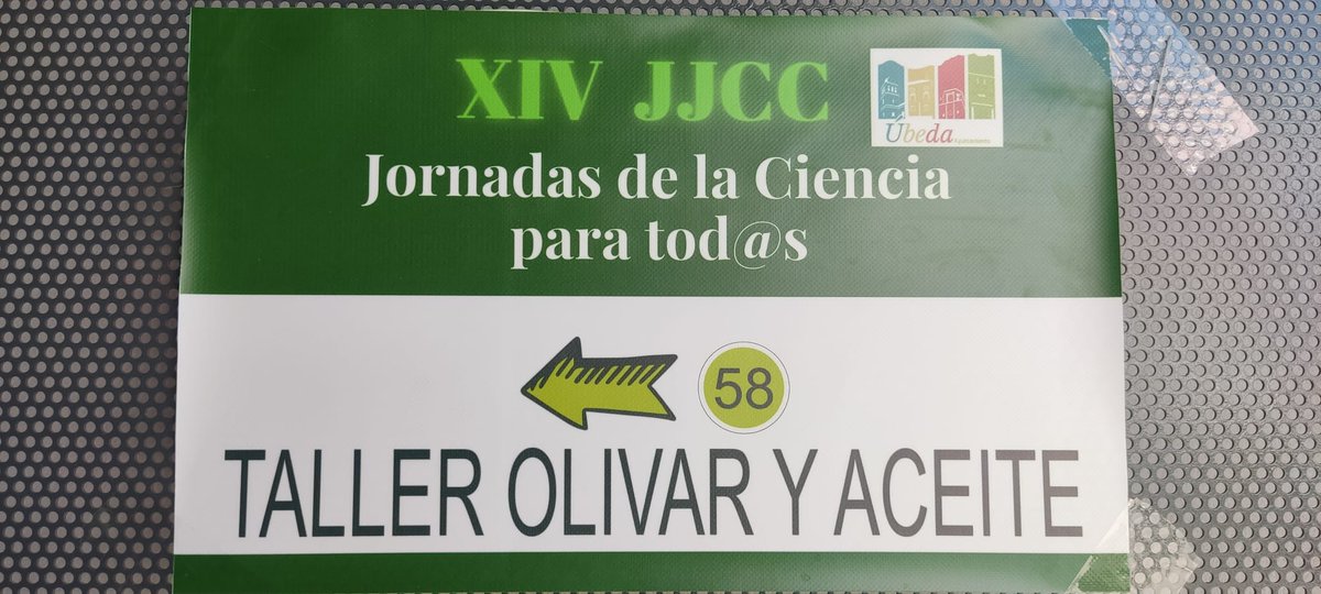 Y como no podía ser menos, dos partes fundamentales de nuestra esencia jiennense se unen en nuestras Jornada.

Analizamos la ciencia del aceite en el taller llevado a cabo por el Centro de Interpretación Olivar y Aceite.

#educacion #ciencia #AOVE #olivar #Ubeda #Jaen