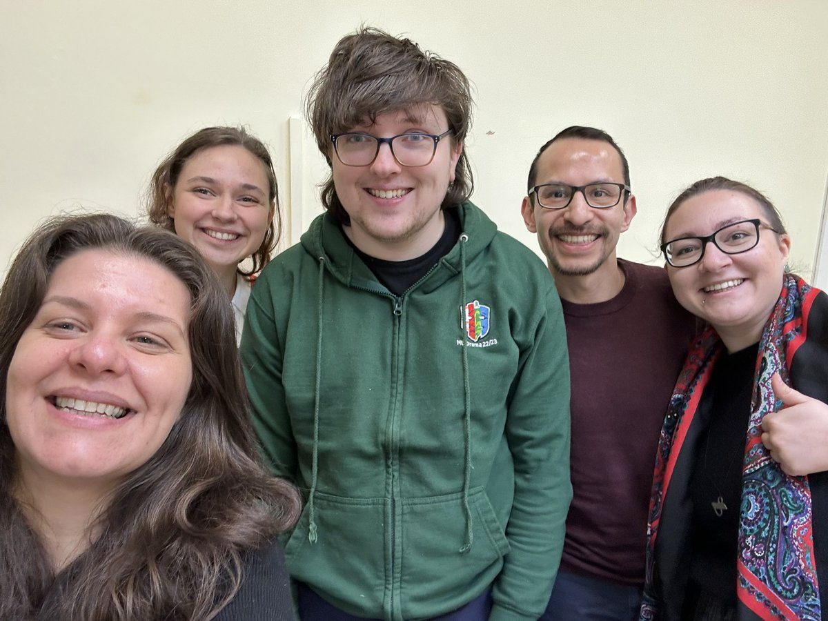 dalgarciale's tweet image. Last class of my Critical Discourse Analysis course. Great presentations delivered by great students. (Disability Neoliberalism, Manosphere, and Transitivity in Chinese and USA media)! #applied #linguistics #discourse