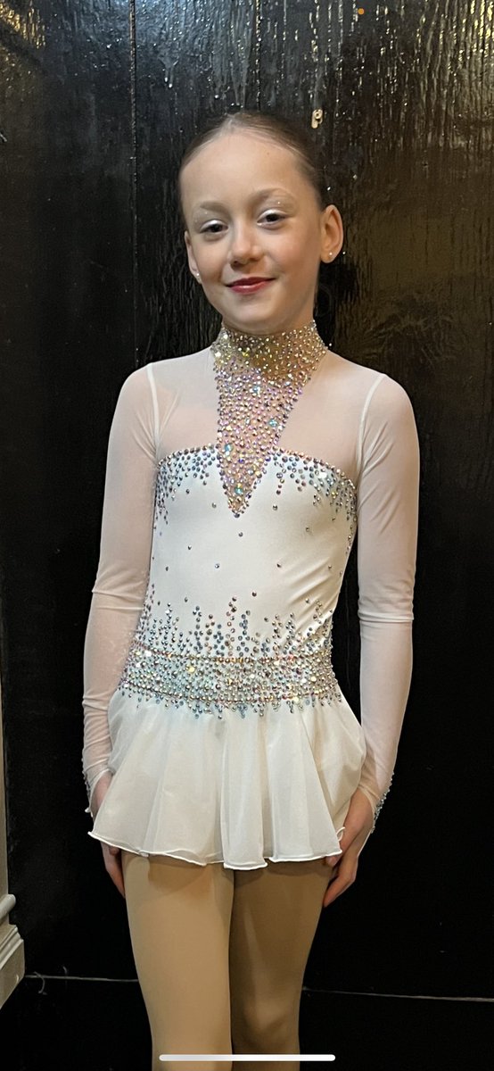 KerrySaul03's tweet photo. @StBernsPrimary Ava had her first national competition in Blackpool during the Easter Holidays.  She did amazing and we're so proud of her ⛸🤍💎 https://t.co/mUcMMYKVfJ