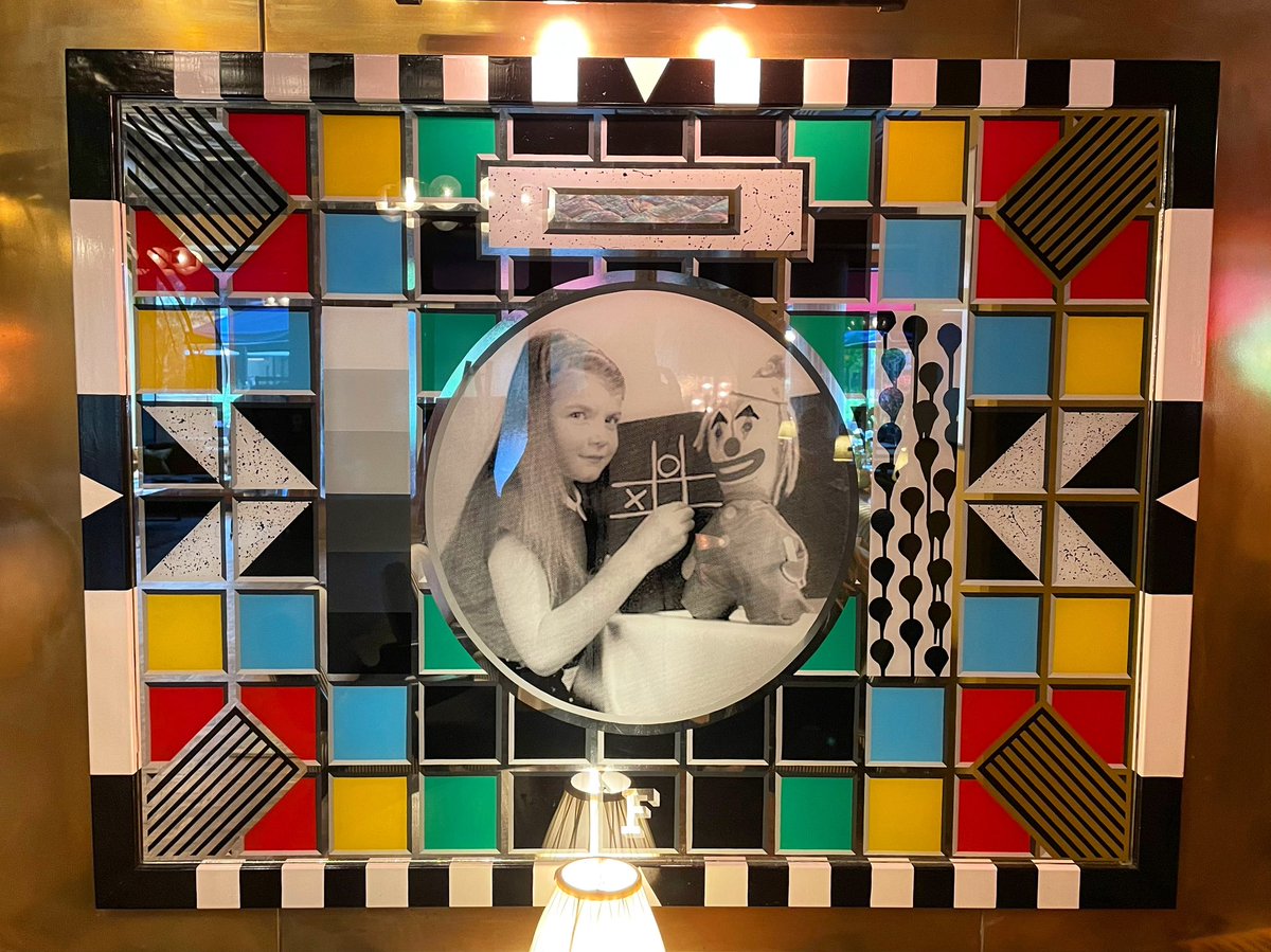 adrianpgibson's tweet photo. Slightly obsessed with this piece of art inspired by the BBC heritage of Television Centre here at White City House 📺
#testcard #bbc #art #whitecityhouse #sohohouse #televisioncentre https://t.co/opv0hWTCDq