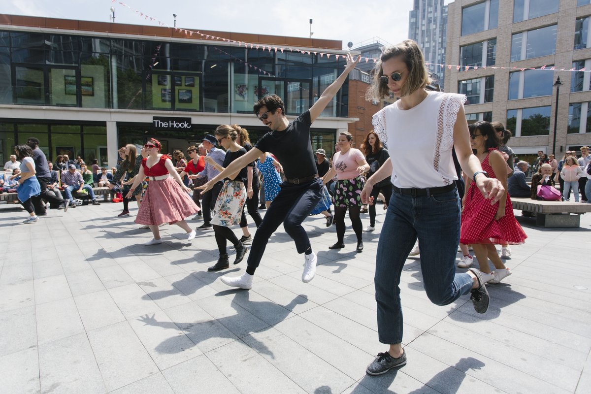 Swing Patrol comes back to Spitalfields this summer for a series of events that will make you dance to your heart content out on Bishops Square! It’s a FREE event open to everyone, of any age 💃🏽 Bring your dancing shoes! bit.ly/3xNobpf