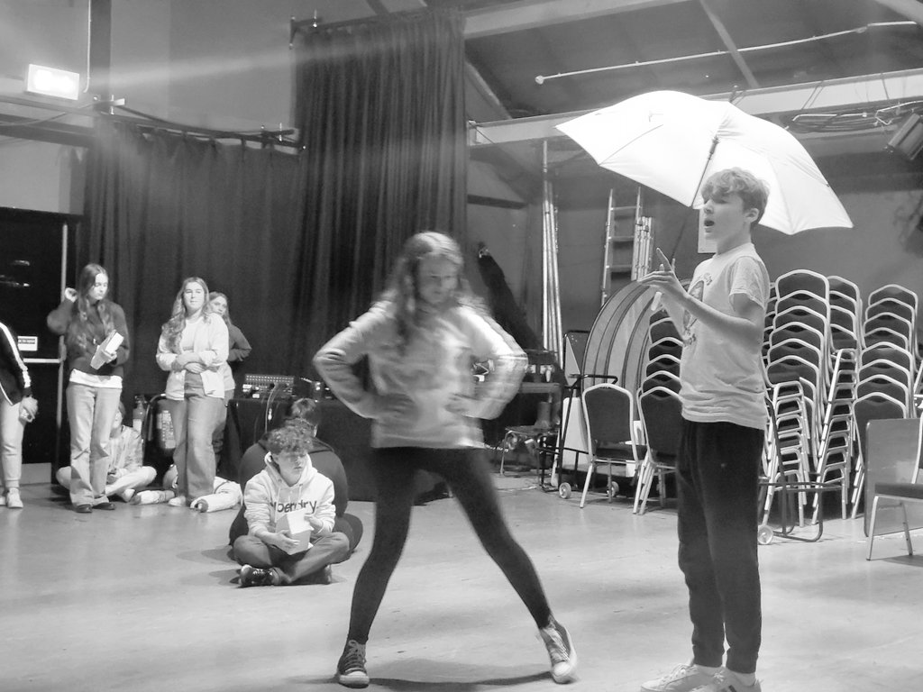 mattpy80's tweet photo. Final rehearsals underway before this evening's performance of @edmundharris' #StrangersLikeMe @NTConnections @CreweLyceum by @qphschester Yr10 and 12 students... exciting!!!! https://t.co/4zHsyP5l8s