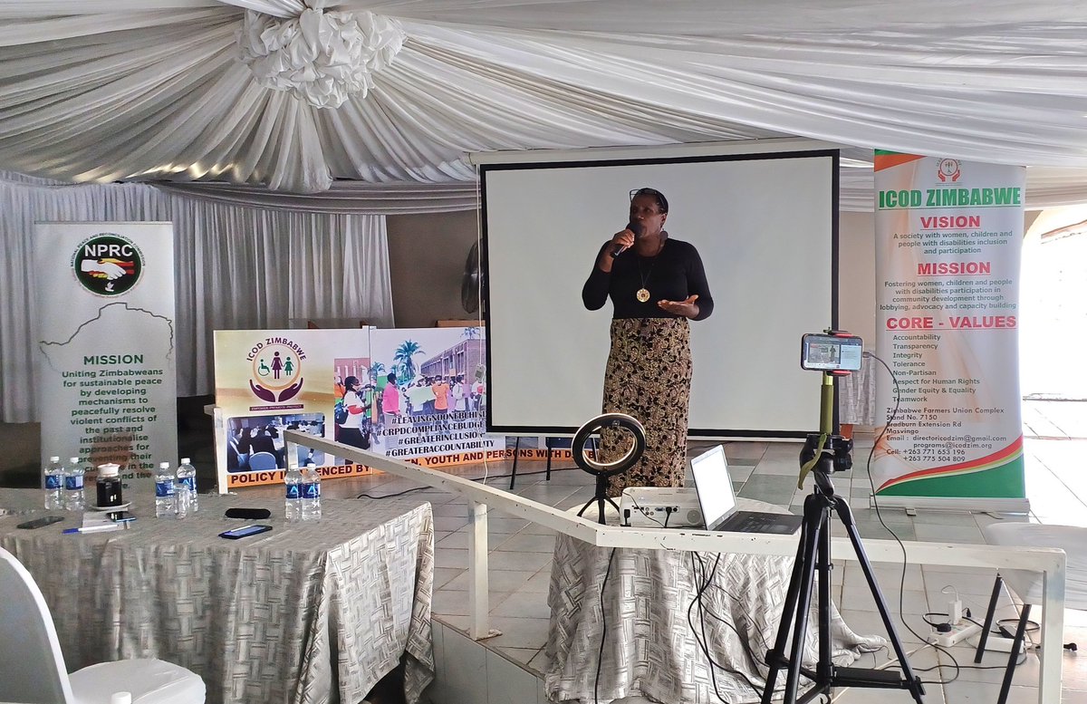 icodzimtrust's tweet photo. 1) Media is vital tool in bringing women and girls' issues to the public domain where they can receive the attention they demand.
2) Women ought to be active in decision making platforms in order to push gender sensitive policy making and service delivery.
#LeavingNoOneBehind https://t.co/b3lLjtVTxA
