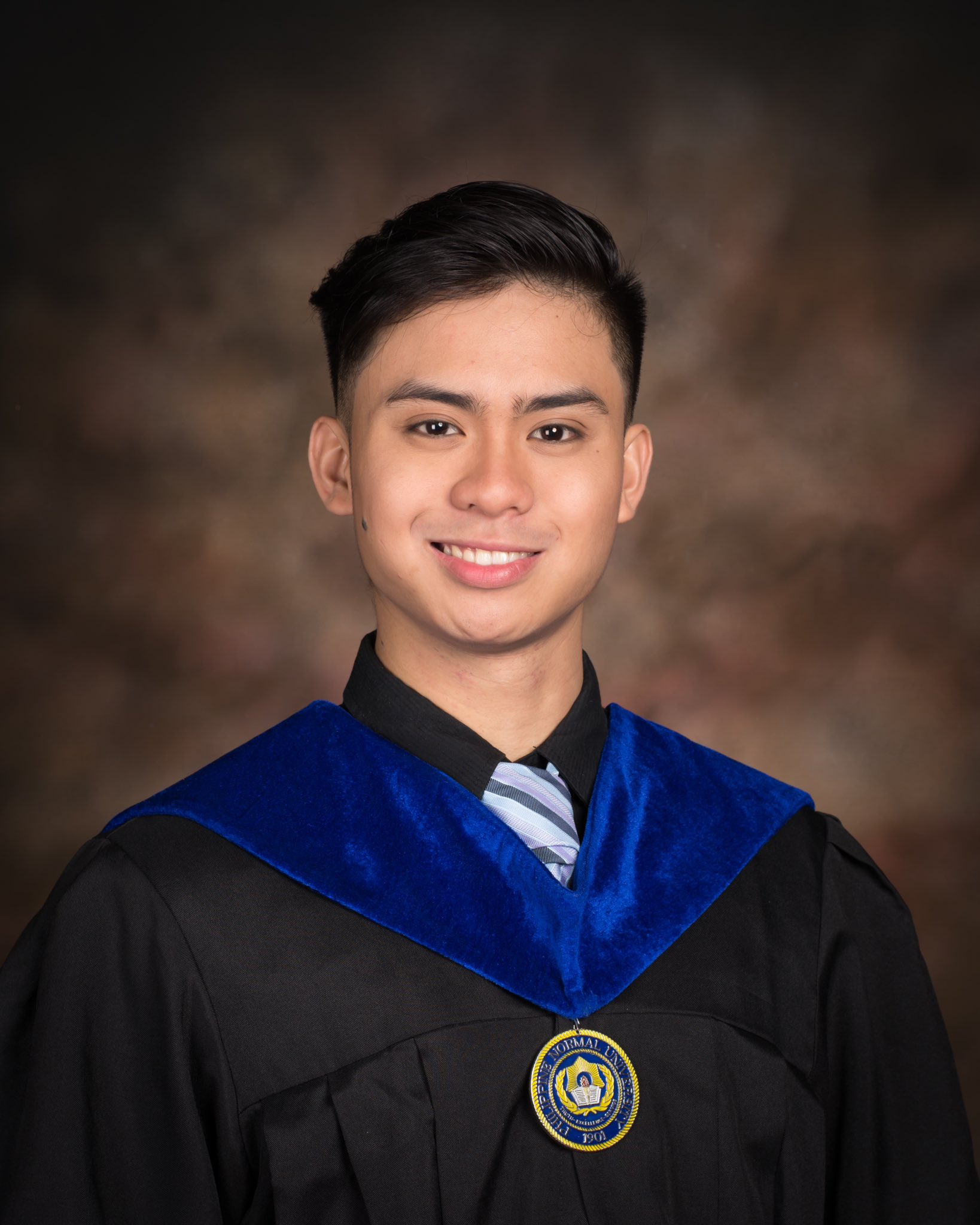 j-on-twitter-fresh-grad-yarn-sya-hahaha-https-t-co-wgxdge5jrz