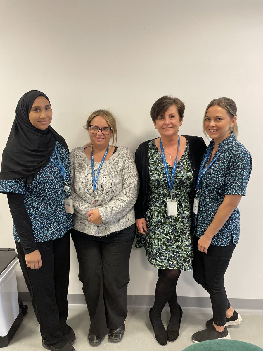 ELHT_PTOT's tweet photo. Happy administrative services day!! 
They are the backbone of our service handling a wide range of responsibilities. Behind the scenes they ensure everything runs smoothly and we would be lost without them!! #NHS #AdministrativeProfessionalsDay #ELHT @ELHT_AHPs https://t.co/GUywwvAvvY