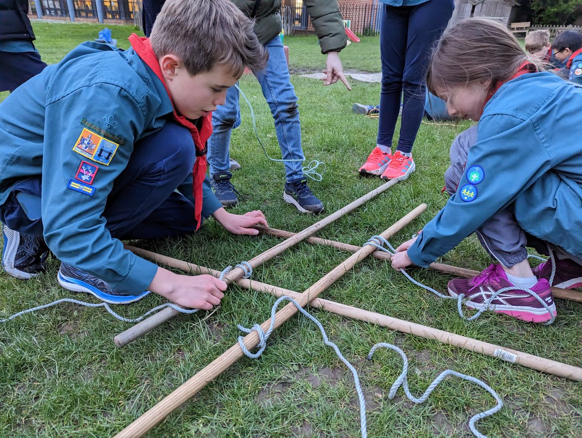 WestsideScouts's tweet photo. Our stags patrol won best knots as scouts competed in groups to race to build chairs using simple lashings. Well done! https://t.co/Yb0CFdXHY8