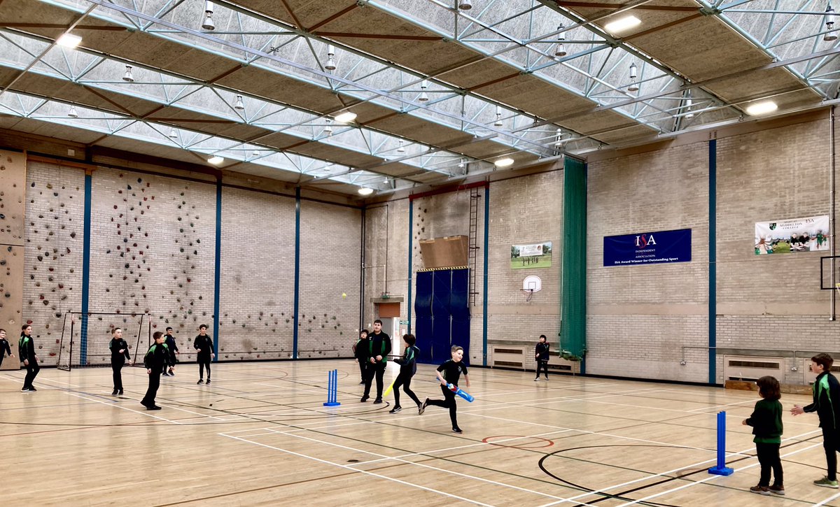 Myddelton_Prep's tweet photo. Monday saw the return of cricket club with Mr Jones and Mr Walsh, some excellent batting and fielding on display.
#sport #cricket #preparatoryschool https://t.co/MAIdOgTWAP