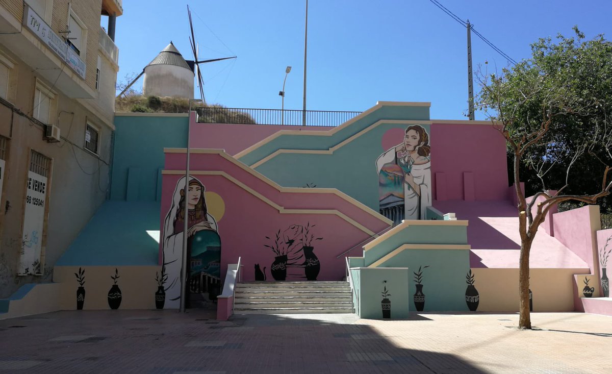 Mariloliana's tweet image. Gobierno #Fachada de #LaTrinca
Todo fachada pero cuando te apartas de la fachada ¿que queda? Pues un agujero inmenso.
Buena alegoría del estado en el que van a dejar #Cartagena