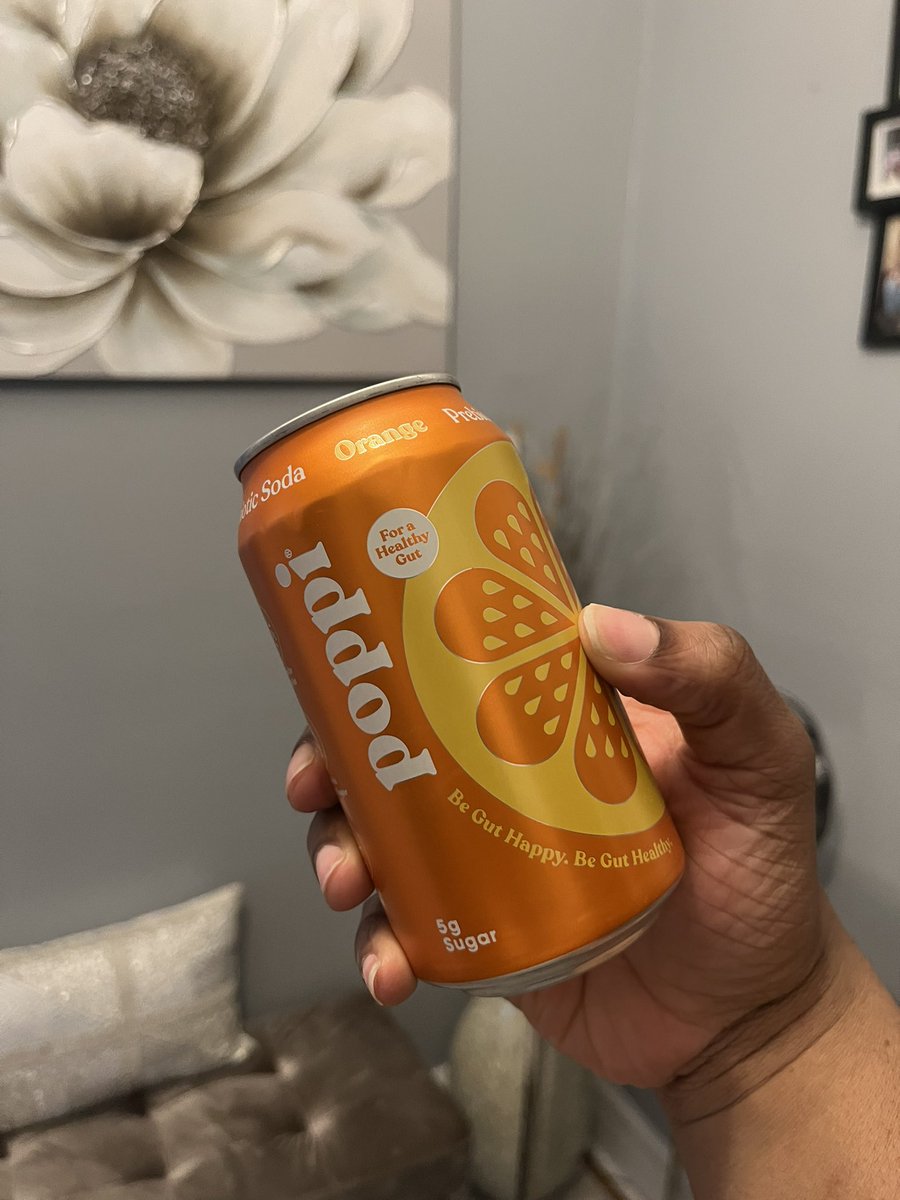 b_inkluded's tweet photo. What’s your favorite Poppi flavor?!🍊🧡 #UGC #UGCcontent #ugccontentcreator #ugccommunity #UGCcreator #chicago #poppi #probioticsoda #chicago #chicagocreator #chicagocontentcreator #chicagofoodie #battereezinkluded https://t.co/dBLnGnmuN4