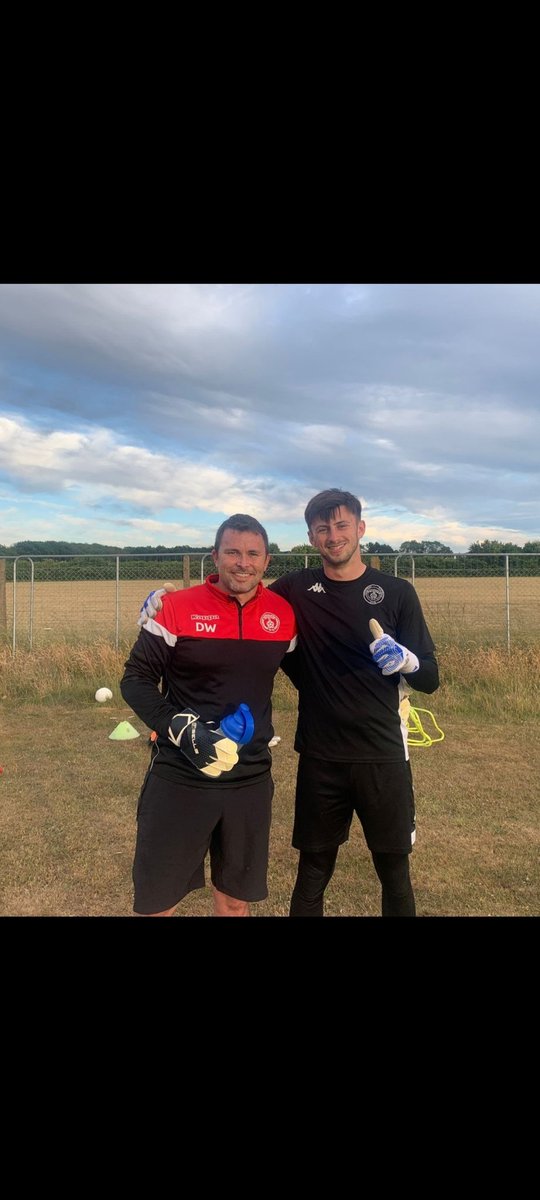 Been a pleasure @mattkerbey!😪
Trains hard ✅️
Takes instruction ✅️ 
Always looking to improve✅️
Invaluable experience ✅️
A huge amount of experience gained for such a young GK!  
Good luck in your next venture and keep pushing yourself

Top guy and top GK!!!