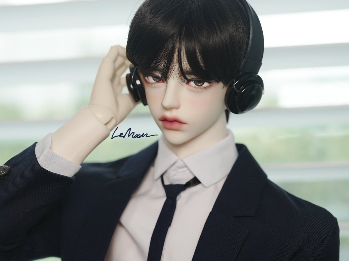 르문 tweet media