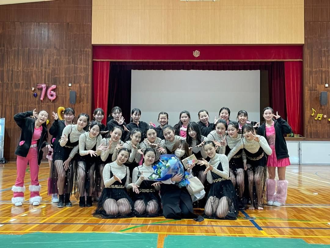 izm_land's tweet photo. 2023.4.23 76期引退💐

ビッグクラス最小人数でもある13人という少ない人数でしたが、何事にも諦めず走り続けた2年間。出会えてよかった、ありがとう＾＾私はこの76期全員が大大大好きです❤️

p.s.全然ツイッターを更新出来ずすみませんでした💦これからも和泉ダンス部の応援、よろしくお願いします！ https://t.co/Z6bpHojA7i