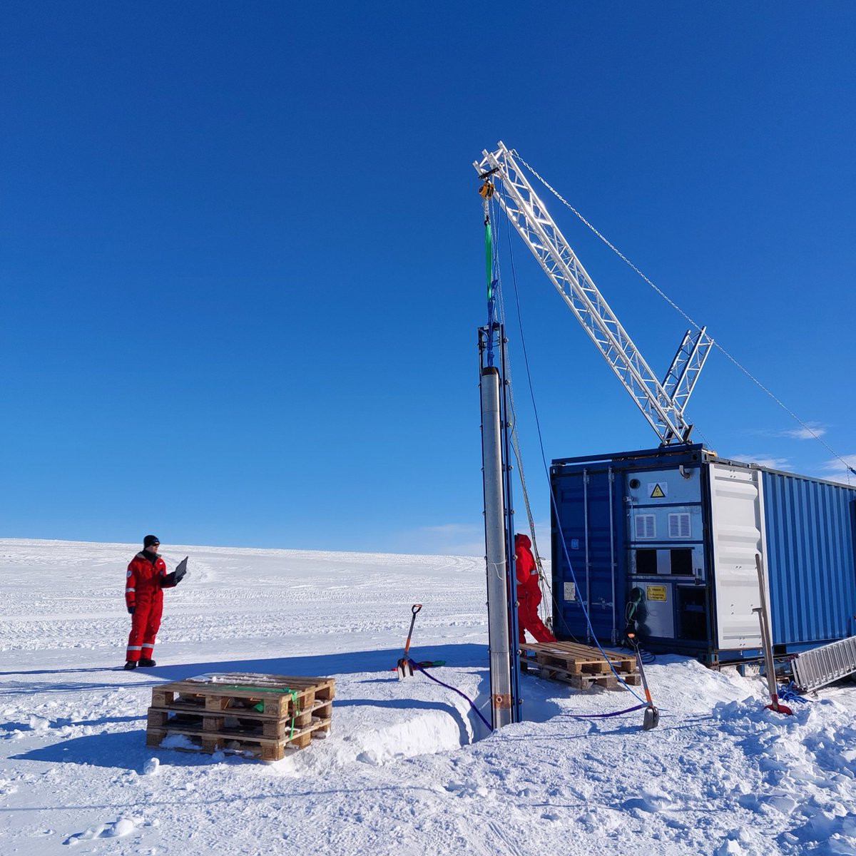 RWTHInnovation's tweet photo. On #WorldIPDay, we want to celebrate the motor of our innovation flywheel: our inventors and their avant-garde #RWTHIP | We take a look at the IP numbers for 2022 & the recent TRIPLE-IceCraft expedition to #Antarctica.
Read the full story here: https://t.co/OZQyStFaHv
#ESCNRW https://t.co/tf6eBAHoYL