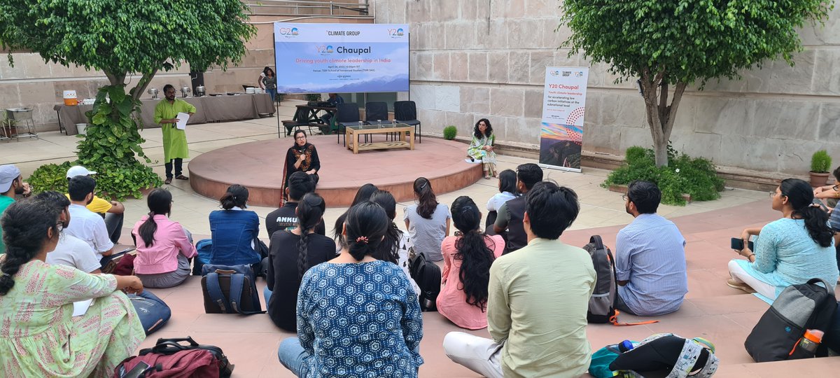 ClimateGroup's tweet photo. Yesterday we delivered a #Y20Chaupal at @terischool - an official side event in partnership with @IndiaY20.

Our #Under2Coalition State Climate Fellows introduced their work, highlighting the crucial role of young leaders in driving subnational climate action.
 
(1/2) https://t.co/poGvKxPZM2