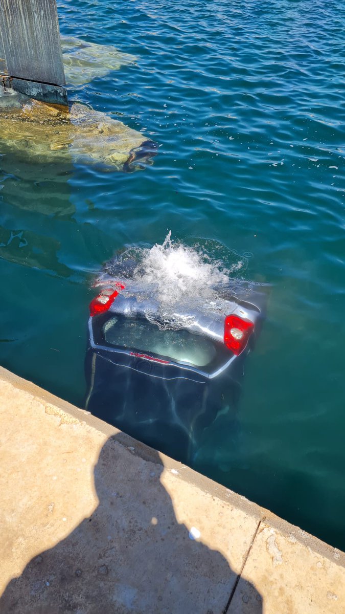 PenchoEfese1's tweet photo. Pequeño accidente en Navantia Cartagena está mañana.
🐙🪼🐟 https://t.co/sn6szcvekj