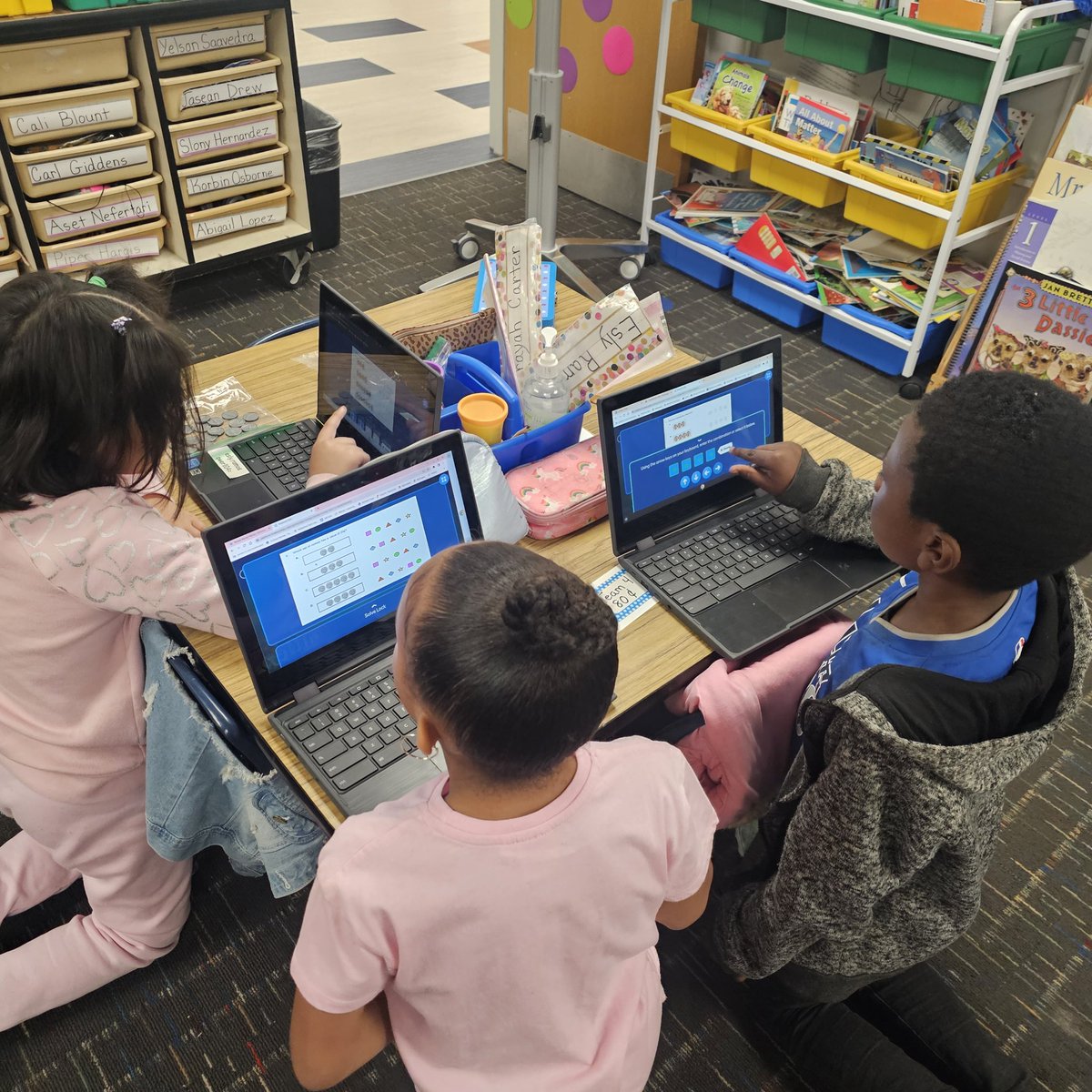 Smallblocktech's tweet image. I had a blast making millionaires with BreakoutEDU 1st graders really enjoyed counting coins to crack the code to get to their $1,000,000 prize.  Some won 2 or 3 million.
@breakoutEDU
@jennthomas75
@CradockES 
@ebracyPPS
@JolleyLa
@PortsVASchools 
#PPSshines 
#PPStrt