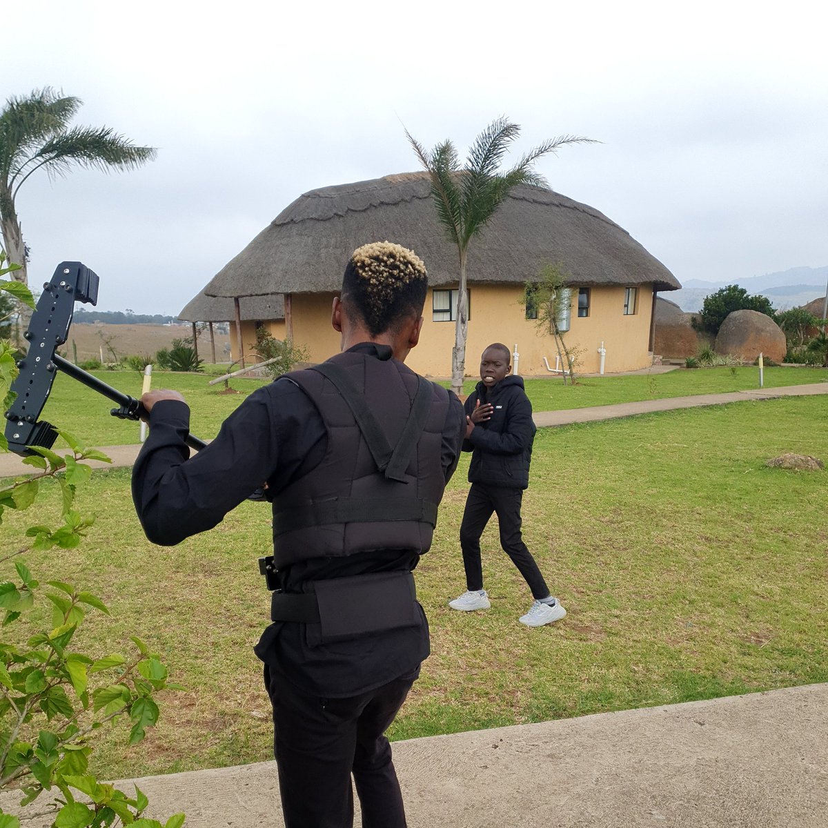 AndreaVocalist's tweet photo. Music Video shoot with Sands Music & A2Z_Fusion in Mbabane, eSwatini (Swaziland).
@StarfmZimbabwe
@SkyzMetroFM
@ZiFMStereo
@earGROUNDzw
#eSwatini #RoilBAA #BestNewComer https://t.co/avpmb3WlnY