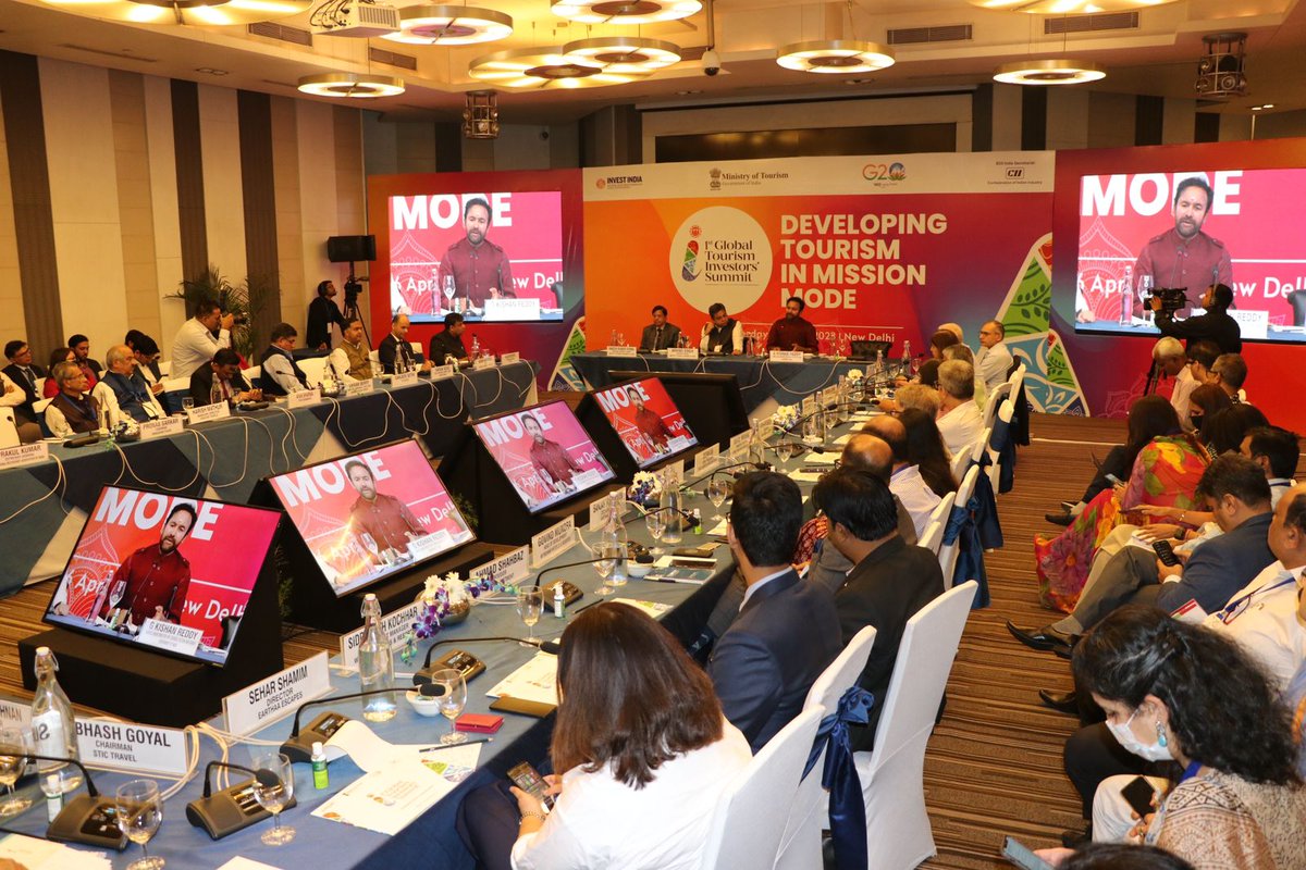 tourismgoi's tweet image. Shri G. Kishan Reddy, Hon&apos;ble Minister of Tourism, Culture and DONER at the #delhiroadhsow stated that - this interaction with key industry stakeholders in #missionmode  will help to have in depth discussions (1/2)