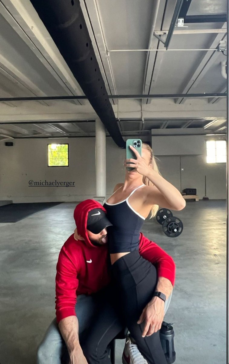 MaBlackbeak's tweet photo. Treino em dupla https://t.co/irarQo8Jpq
