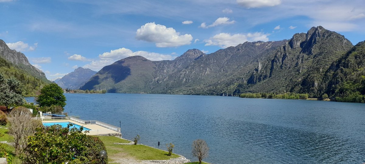 Idromeer's tweet photo. FeWo für 2 Personen am Idrosee in Italien mieten? Sehen Sie sich https://t.co/4Y27s1HaBL an.
@Airbnb #fewo #Idrosee #Idro #TreCapitelli #Mai #Mai2023 #Urlaub #Freizeit #Ferien #Entspannung #Italien #airbnb #Ferienwohnung #Mittwoch https://t.co/sir3AQAhj6