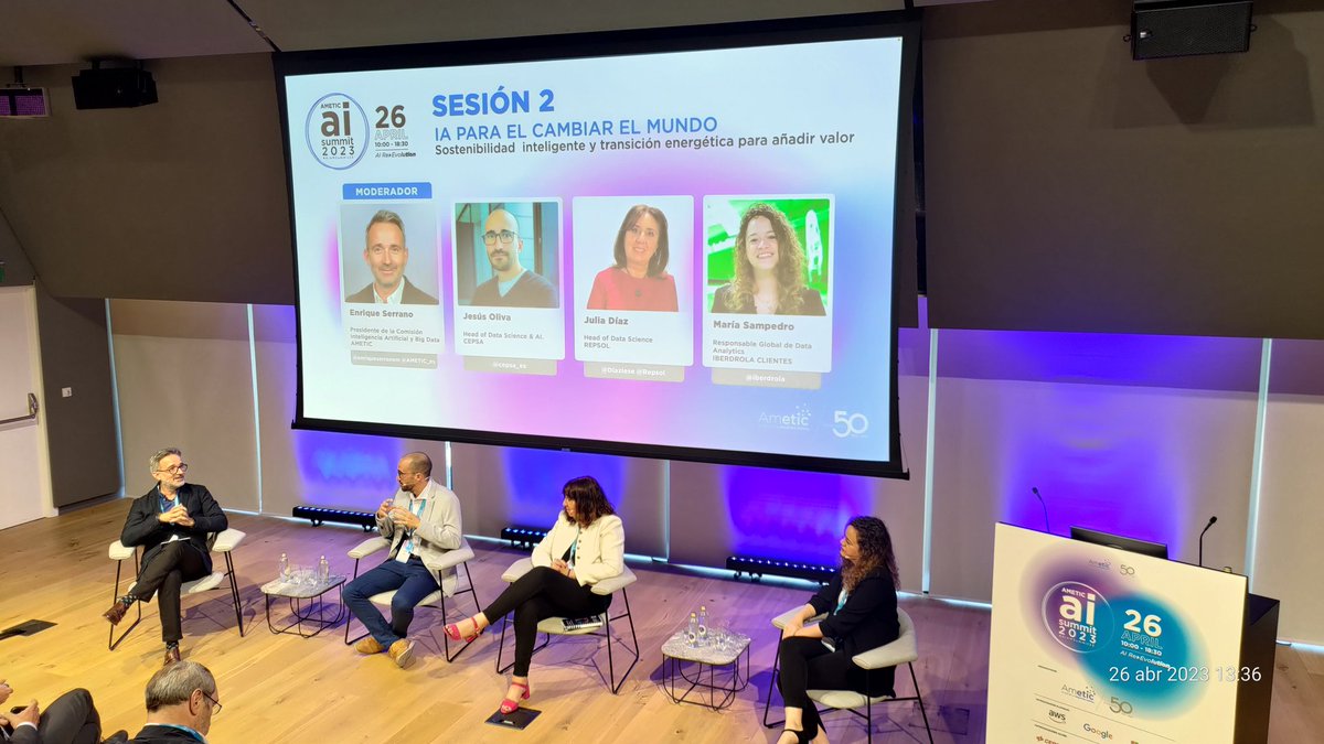 Atharky's tweet photo. #AIAMSUMMIT23  segunda mesa redonda para el debate, en esta ocasión "sostenibilidad inteligente y transición energética para añadir valor" https://t.co/HuvcDr9beG