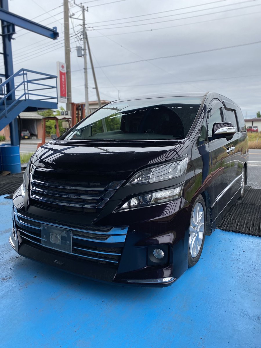 ggh20ss's tweet photo. こんな車にするつもりじゃなかった。
この車で人生初めてエアサス、ブレーキ、アクスルやったわ。
納車したときノーマルで乗るとか言ってたのにな。 https://t.co/mDRCMzyrHb
