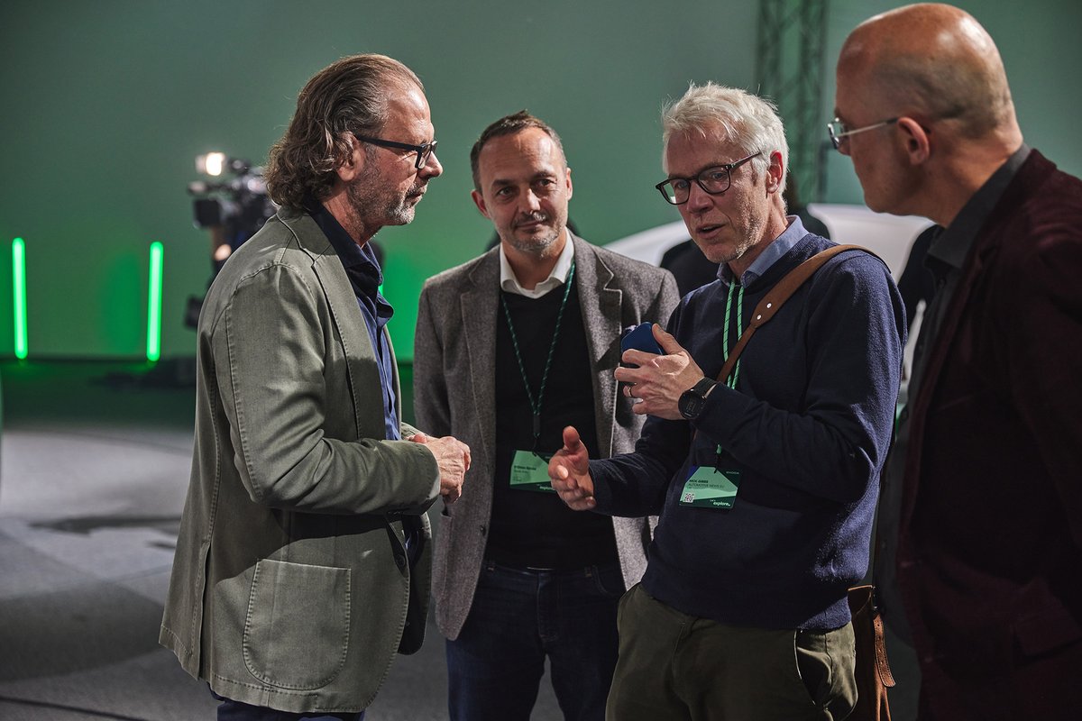 Stepan Rehak tweet media