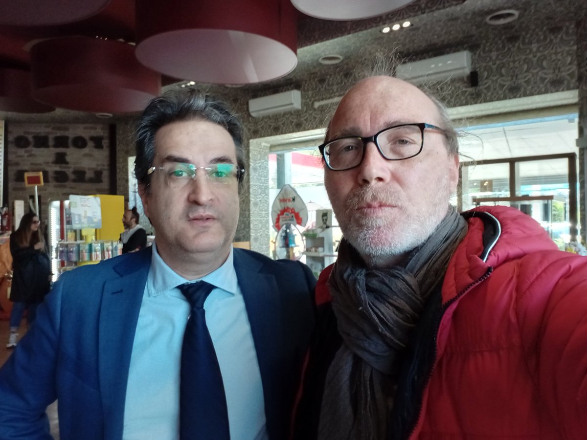 LuigiCuccitto's tweet photo. Amici e Fratelli da Sempre and GOD Bless You #LuigiCuccitto30YearsFrom1992To2022 #LuigiCuccittoLive #LuigiCuccitto50 #LuigiCuccitto #LuigiCuccitto51 #LuigiCuccitto2023 #soundreef #applemusic #itunes #youtube #youtubemusic #spotify #spotifyartist ๐ธ๐ธ๐ธ https://t.co/DAp9v38oLT