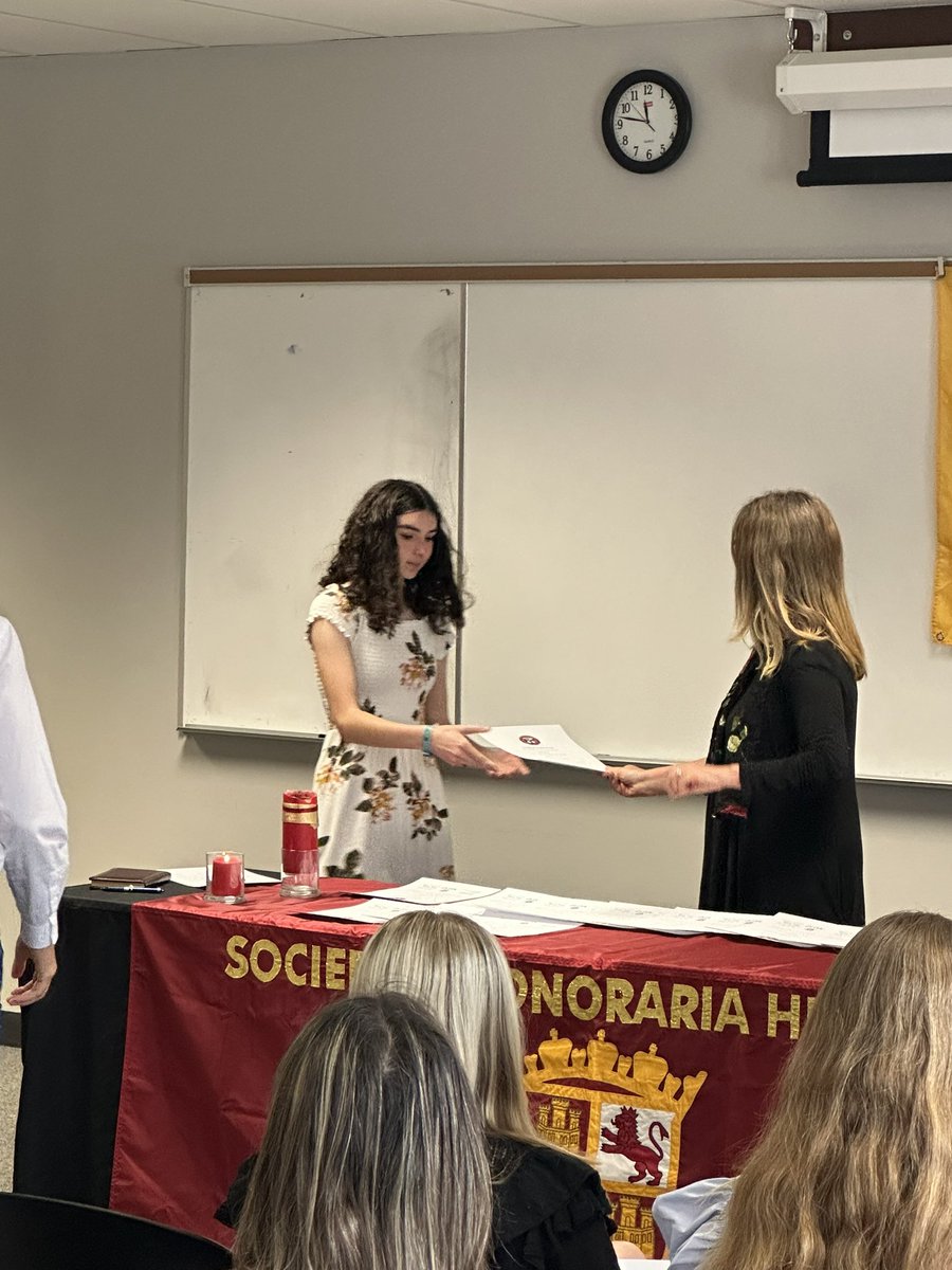 SBS_SamMorris's tweet photo. Congratulations to the SBS students who were inducted to Spanish National Honor Society @SBS_Houston https://t.co/RF0c69rQY4