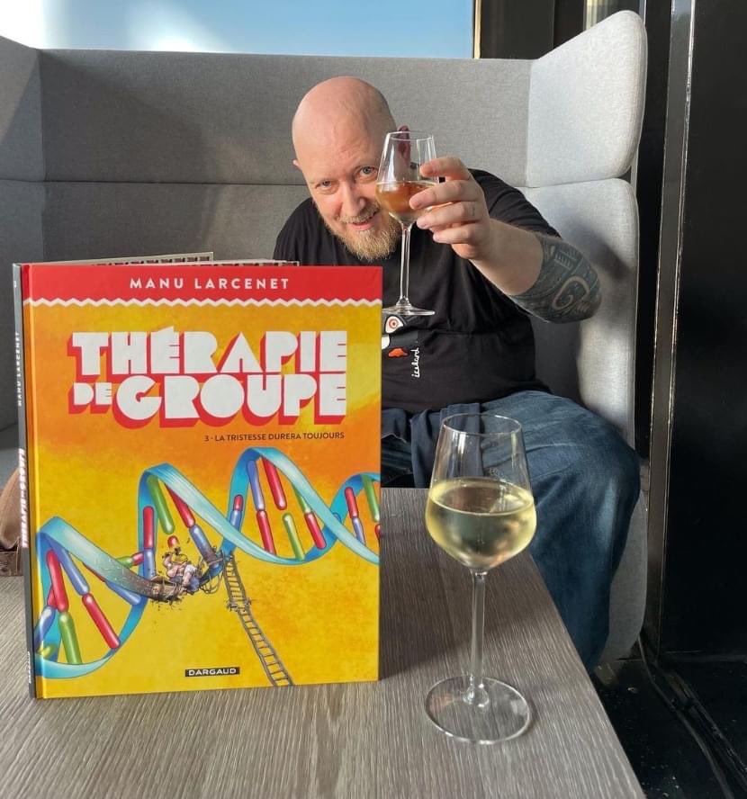 ThomasDutronc's tweet image. Fier d’avoir fait partie du jury du premier prix #gotlib pour la meilleure bande dessinée d’humour de l’année ! 
Et après d’intenses débats passionnés et cocasses, c’est le génial #manularcenet qui a gagné !
@EditionsDargaud 
👏 aussi aux 7 autres finalistes (dernière photo)!! 🎉