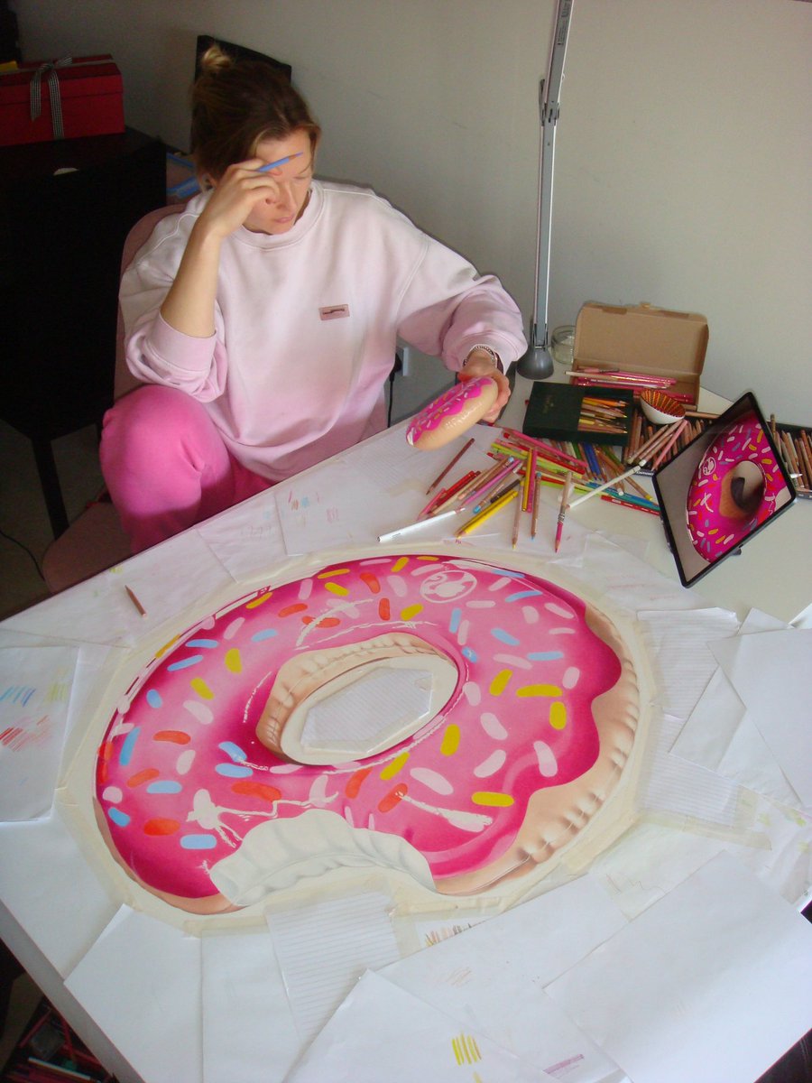 Matching my donut drawing 🌸💘💕💅🏼<a href="/Barbie/">Barbie</a> <a href="/barbiethemovie/">Barbie Movie</a> #barbie