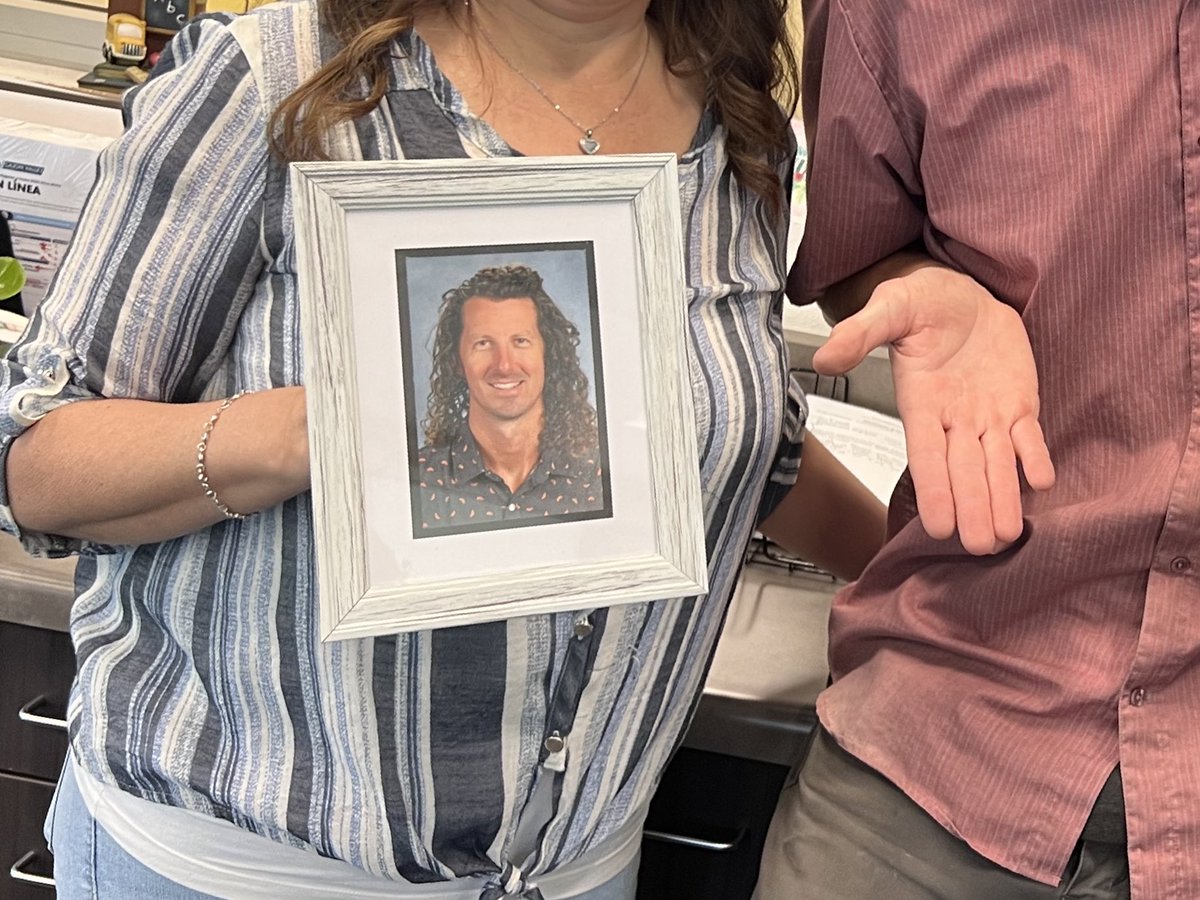 Julia Cruz (@juliacruzf) on Twitter photo For Administrative Professionals Day <a href="/TravisLee_CVUSD/">Travis Lee</a> gave the most beautiful gifts. 😂 🐺📸<a href="/BostoniaGlobal/">Bostonia Global</a> loves you, Ana, Lubna & Ingrid! Only the best!! <a href="/CajonValleyUSD/">CajonValleyUSD</a> <a href="/NerelWinter/">Nerel Winter</a> <a href="/RannellsLaura/">Laura Rannells</a> #youbelongcv #alwaysalobo For Administrative Professionals Day <a href="/TravisLee_CVUSD/">Travis Lee</a> gave the most beautiful gifts. 😂 🐺📸<a href="/BostoniaGlobal/">Bostonia Global</a> loves you, Ana, Lubna & Ingrid! Only the best!! <a href="/CajonValleyUSD/">CajonValleyUSD</a> <a href="/NerelWinter/">Nerel Winter</a> <a href="/RannellsLaura/">Laura Rannells</a> #youbelongcv #alwaysalobo